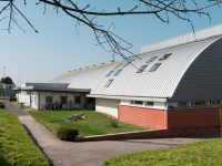 Complexe sportif Jean-Michel Giot vu de l'extérieur