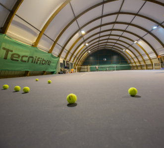 Tennis couvert salle