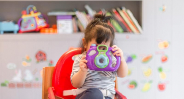 Petite fille à la crèche